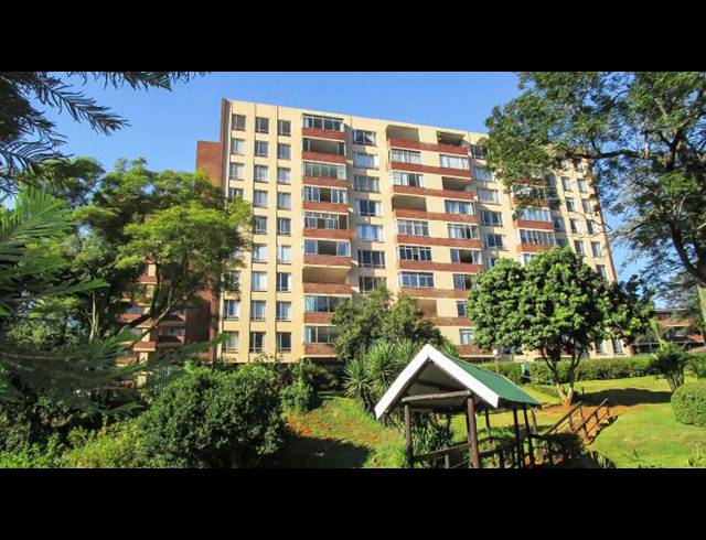 2 BEDROOM APARTMENT RENTED IN CLARENDON